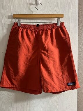 Patagonia Baggies Shorts Orange Rust Color Lined Men Size Small
